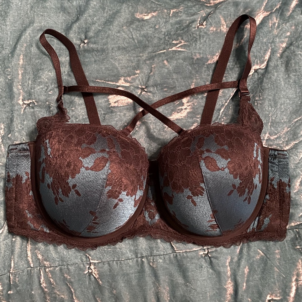 👯‍♀️ Torrid Laced Bra 👯‍♀️